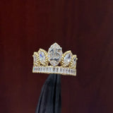 Anillo de Quinceañera Corona Majestuosa "Mis 15" en Oro Amarillo de 10K con Circonias Baguette