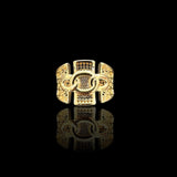 Anillo de Diseño Arquitectónico en Oro 14K - Colección Geométrica.